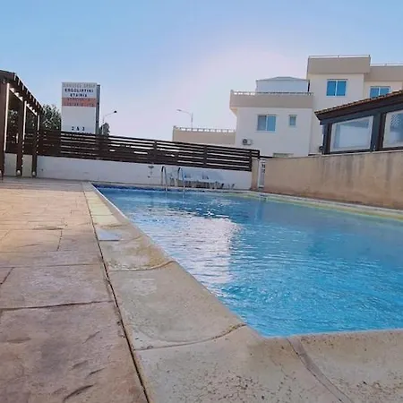 Sunshine Apartamento Paralimni